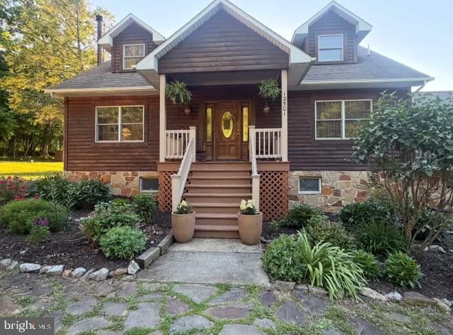 12501 VIEW TOP LANE NE