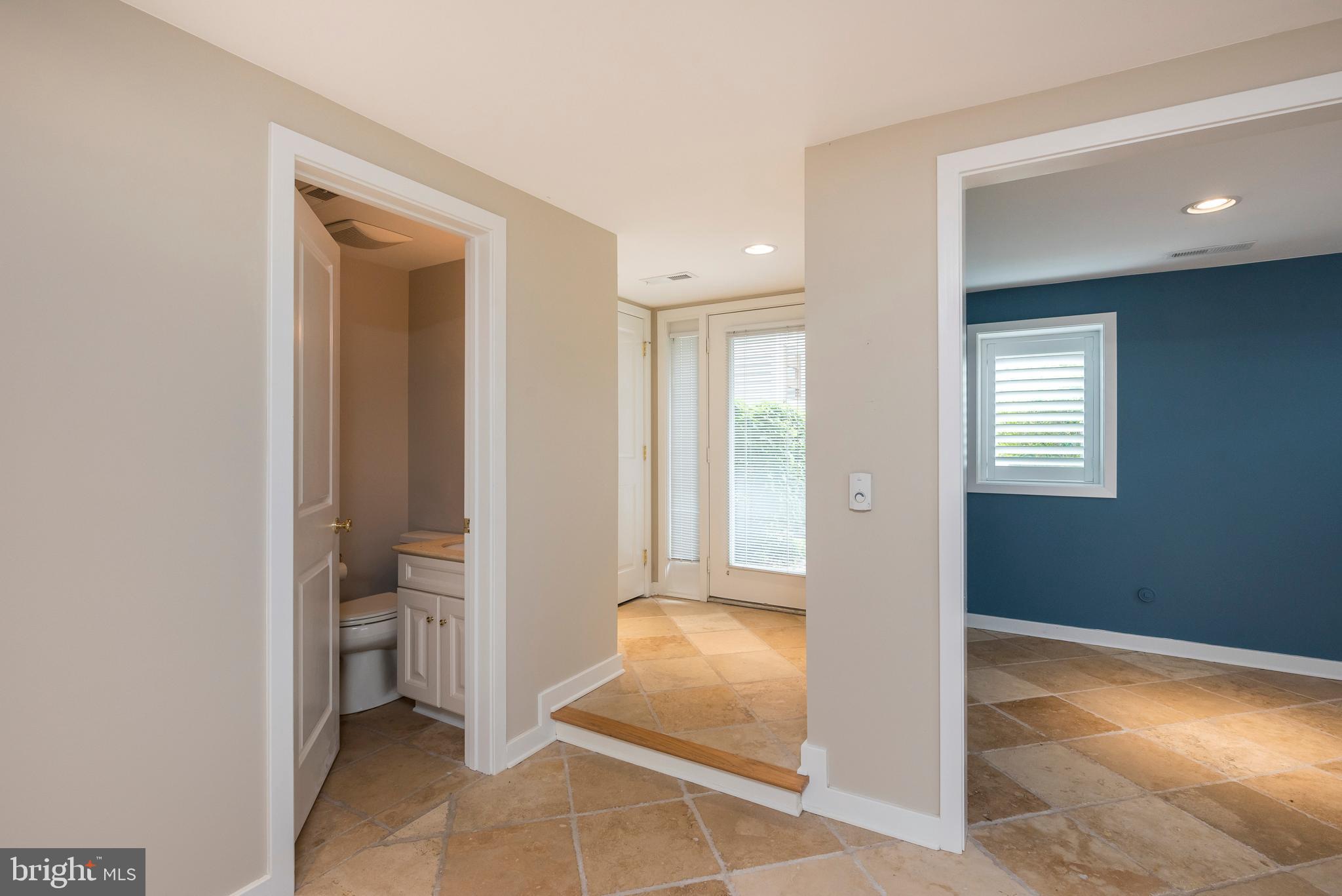 CHESAPEAKE LANDING - Residential