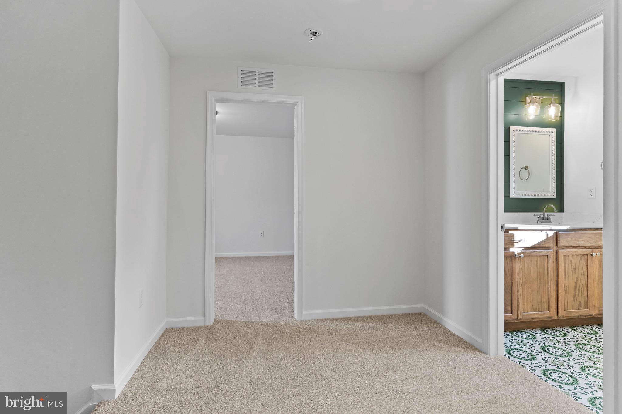 OAKWOOD PARK - Residential