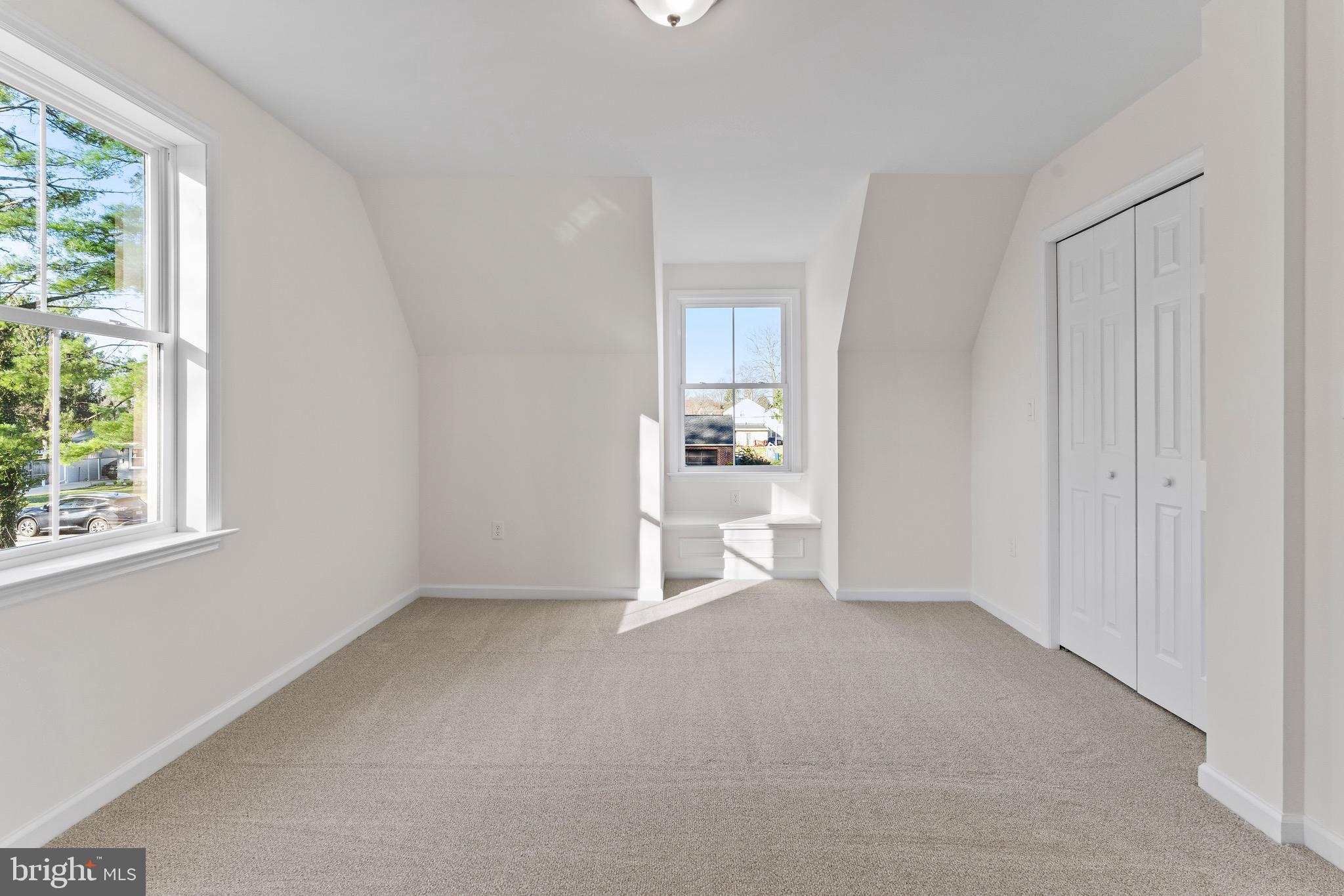 OAKWOOD PARK - Residential