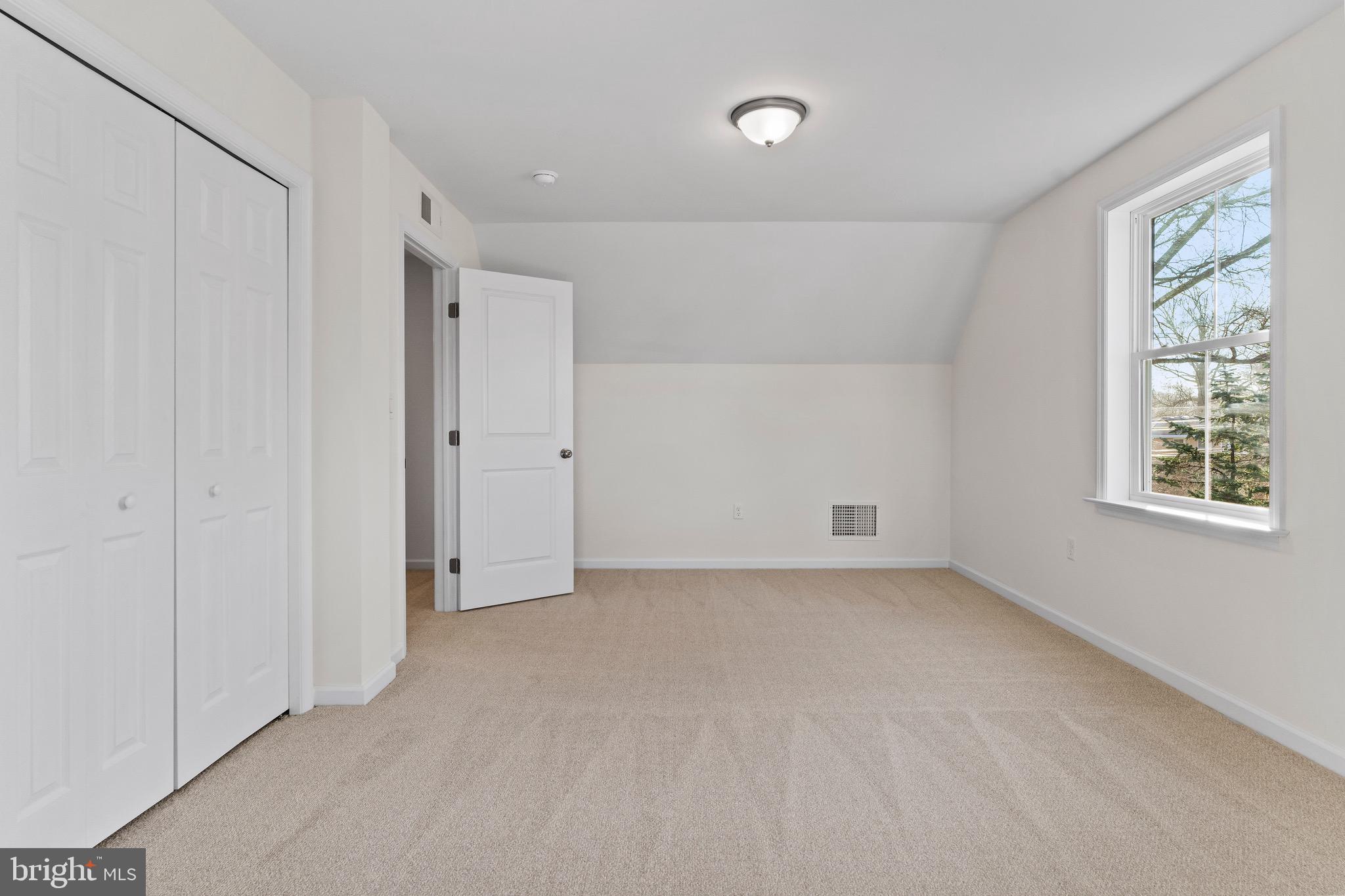 OAKWOOD PARK - Residential