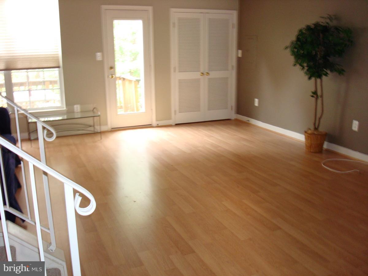 WOODLAND WALK - Residential Lease