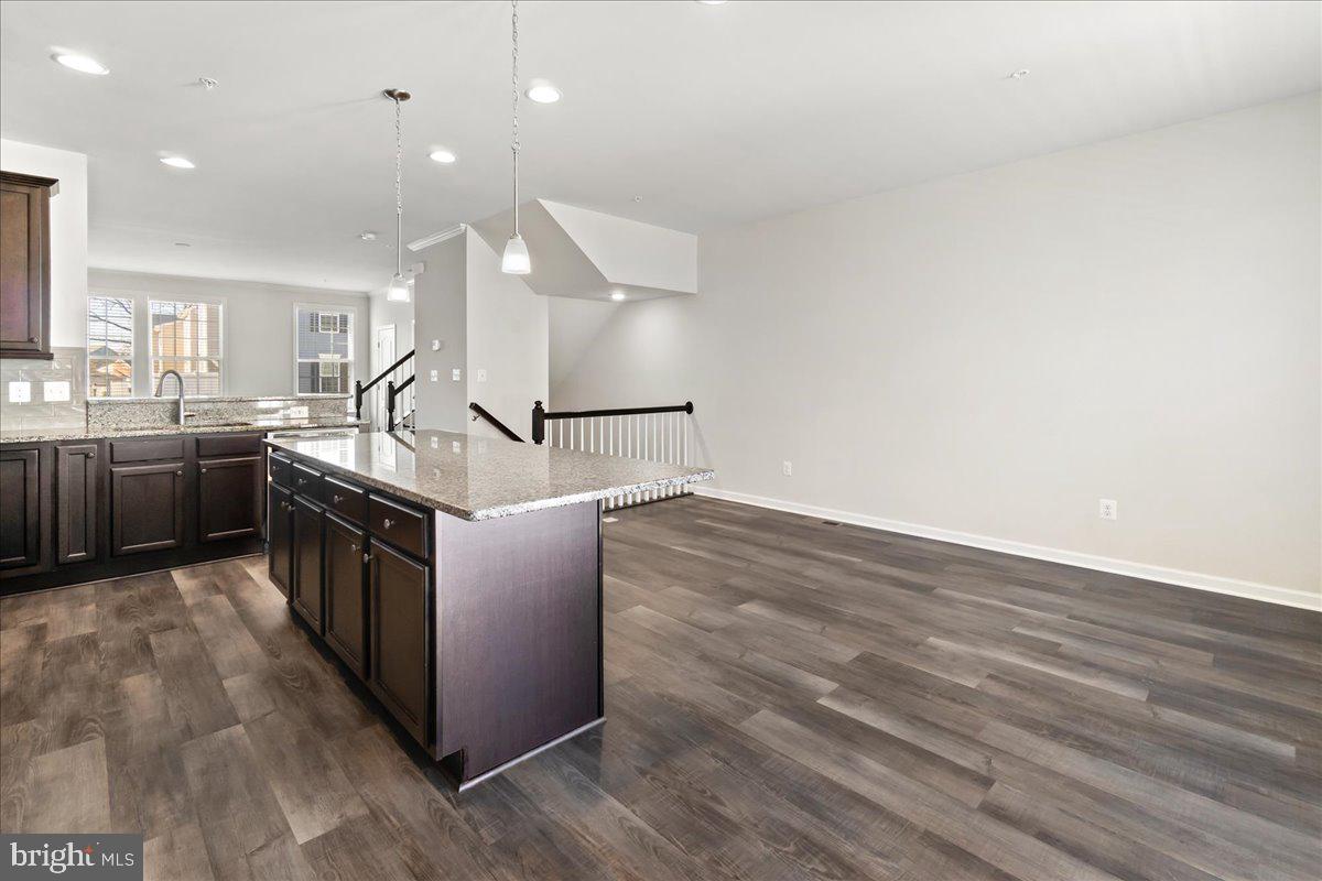 SPRING BANK - Residential Lease