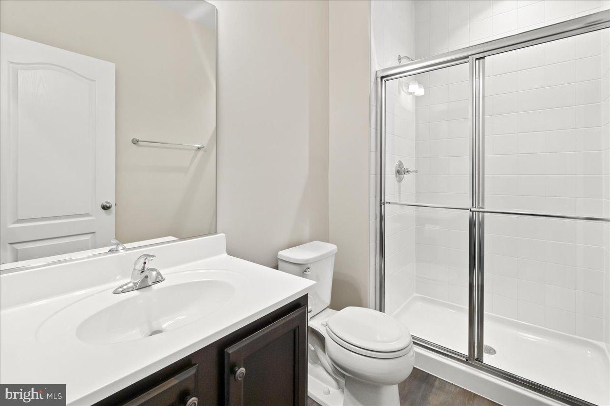 SPRING BANK - Residential Lease