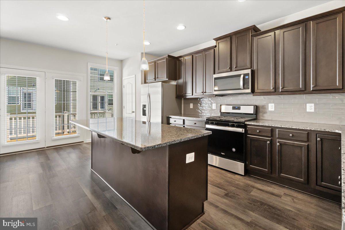 SPRING BANK - Residential Lease