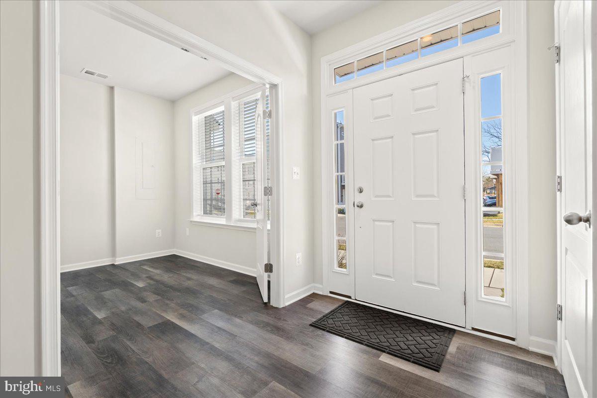 SPRING BANK - Residential Lease