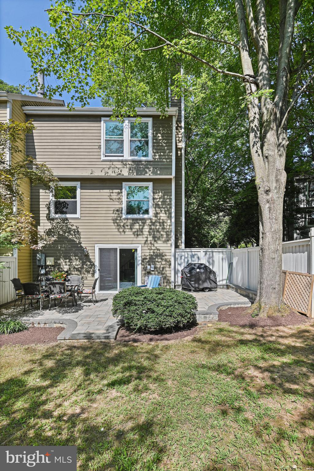 RESTON - Residential