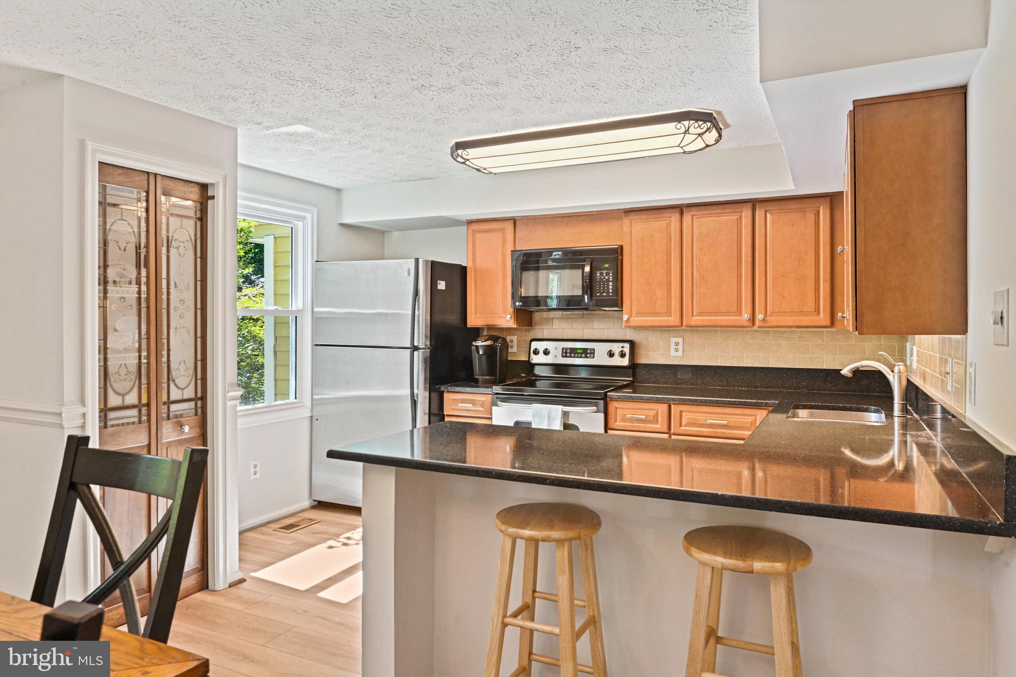 RESTON - Residential