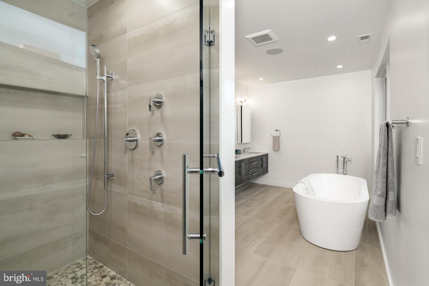 OLD CITY - Residential Lease