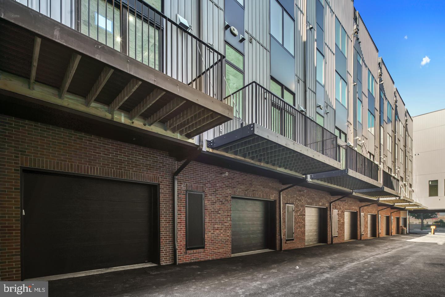 OLD CITY - Residential Lease