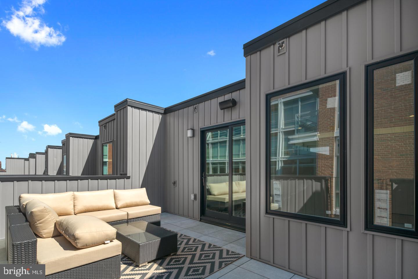 OLD CITY - Residential Lease