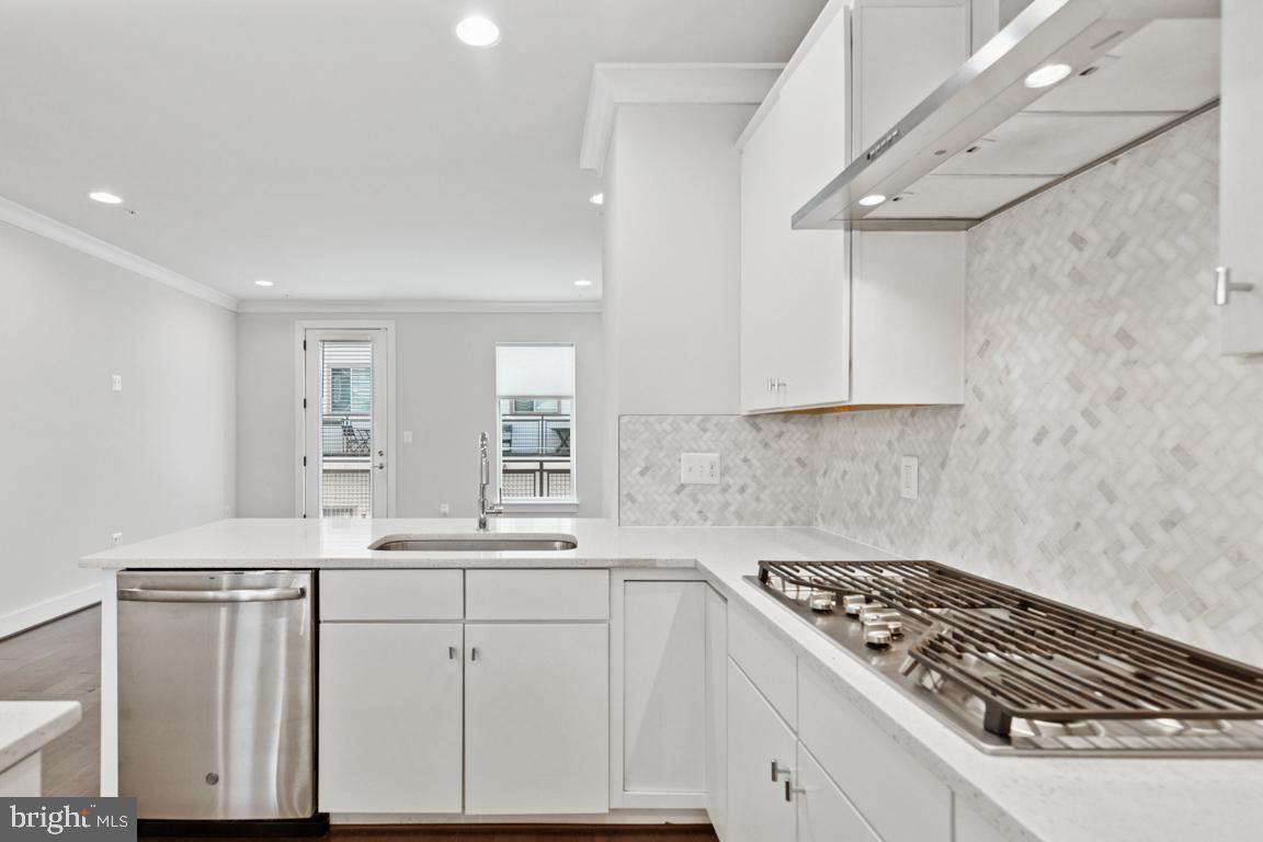 PRESERVE AT WESTFIELDS - Residential