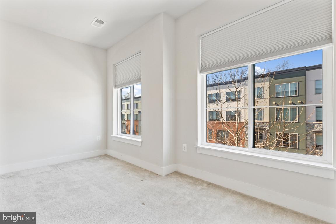 PRESERVE AT WESTFIELDS - Residential