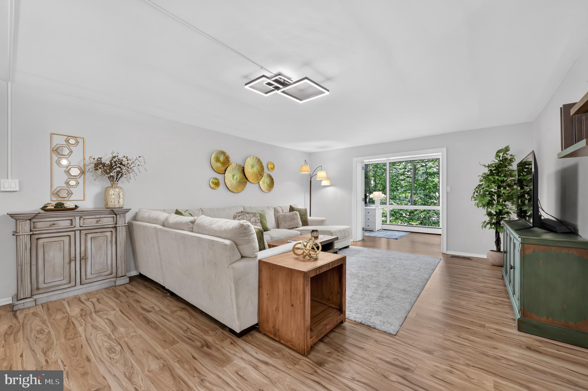 510 N LEMON STREET D2