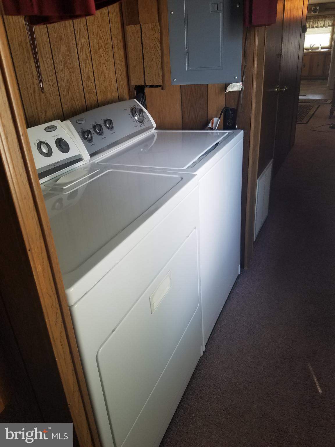 LINCOLN ESTATES - Residential