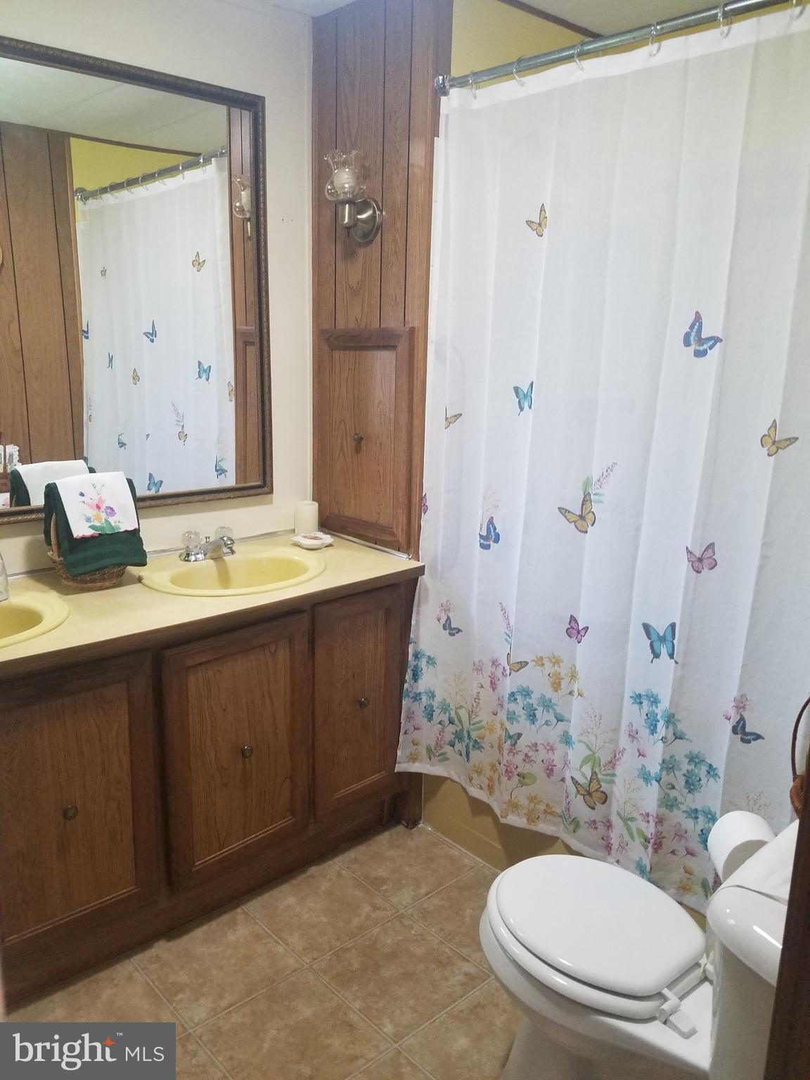 LINCOLN ESTATES - Residential