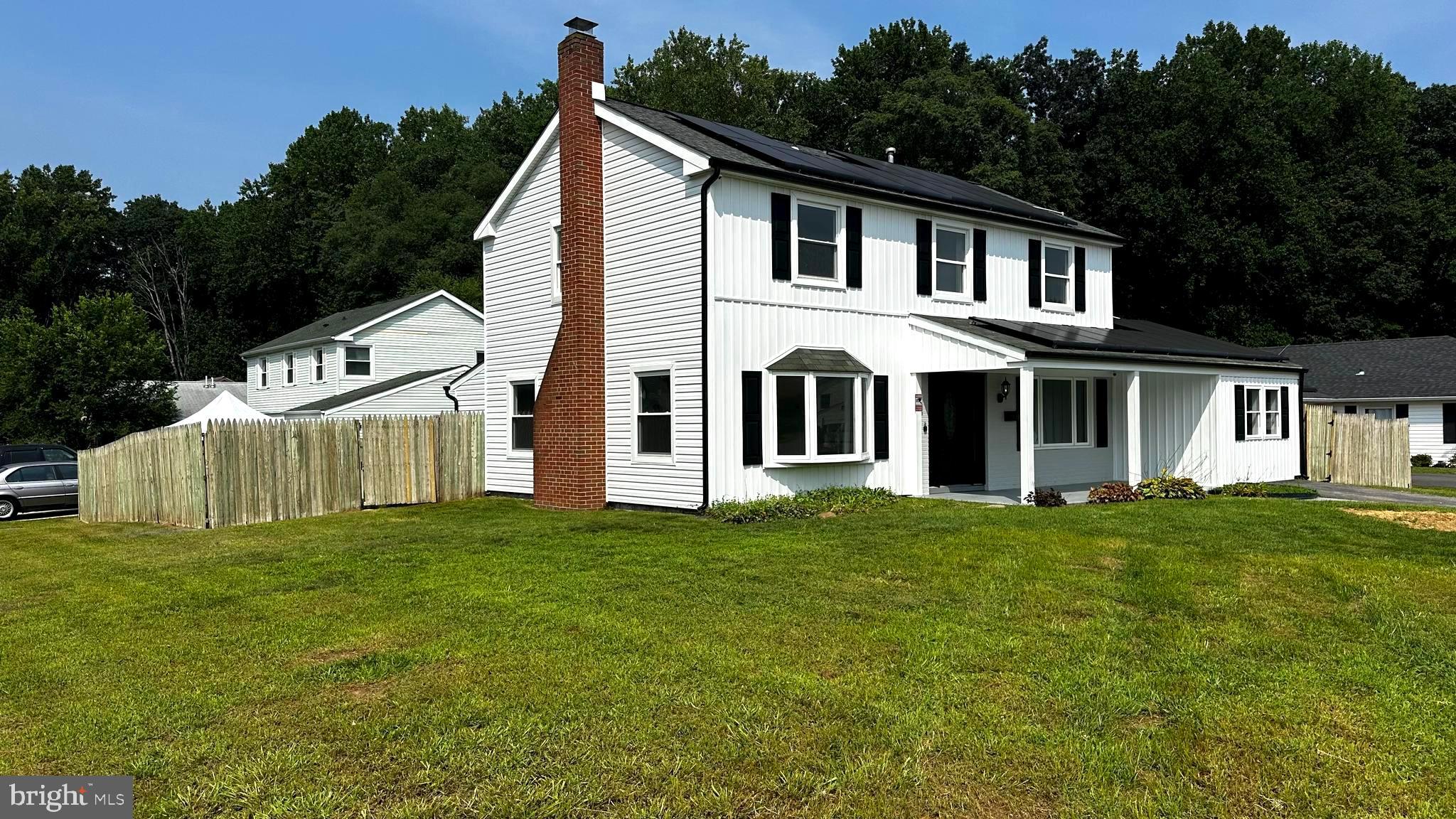 21 PADDOCK LANE