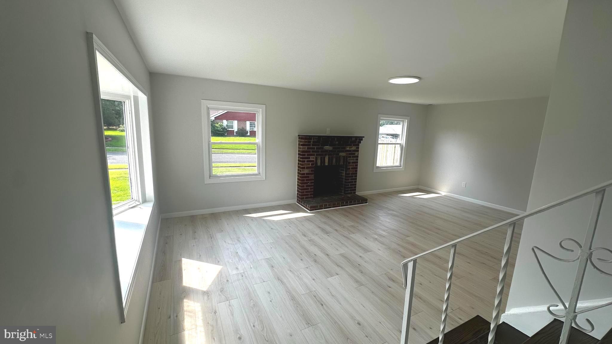 21 PADDOCK LANE
