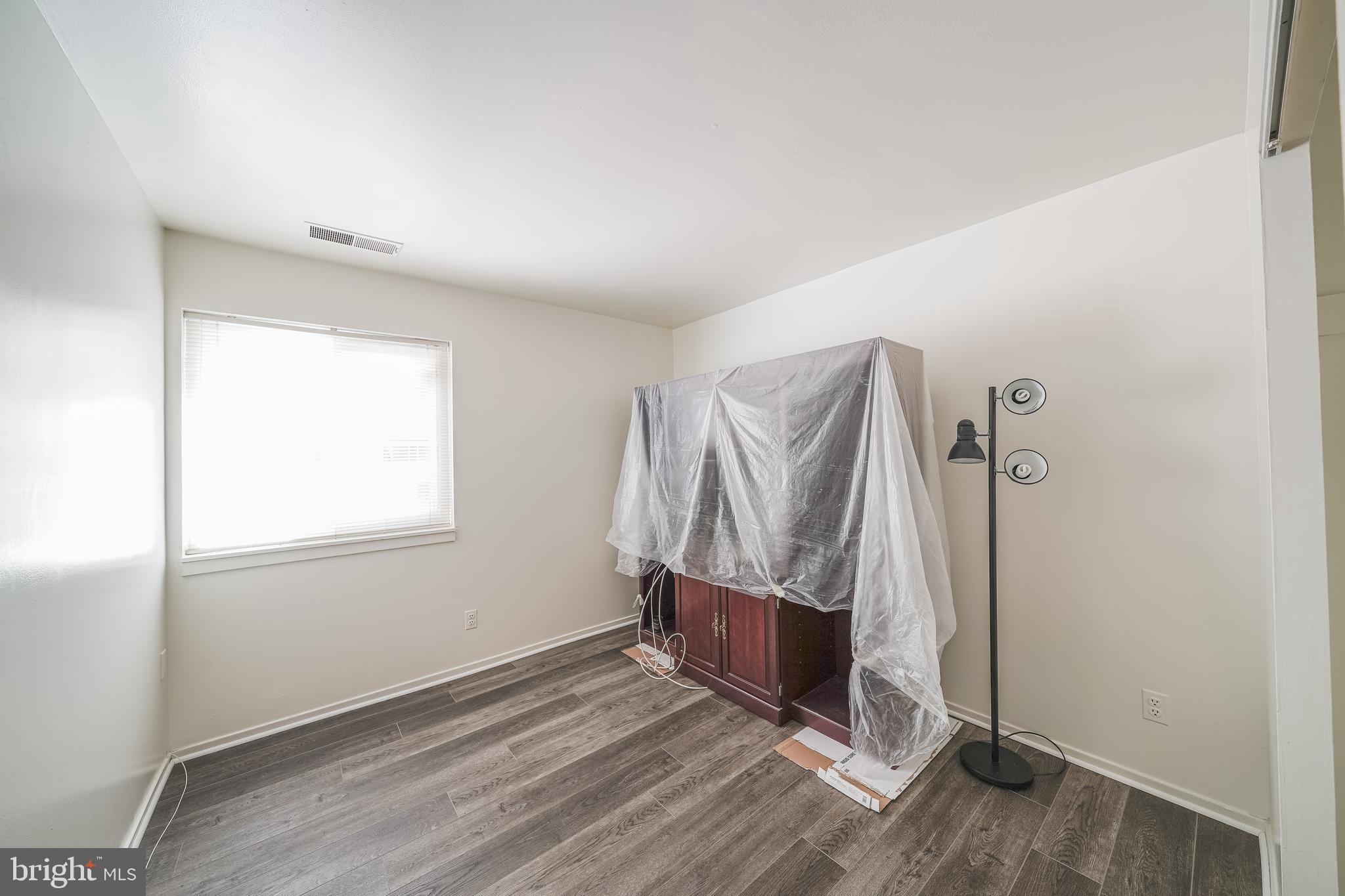 THOMAS CHOICE - Residential Lease