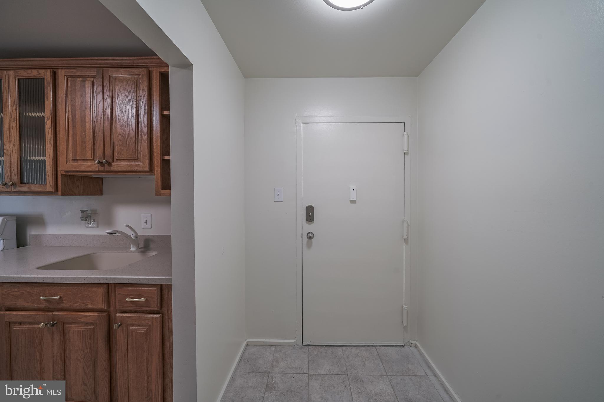 THOMAS CHOICE - Residential Lease