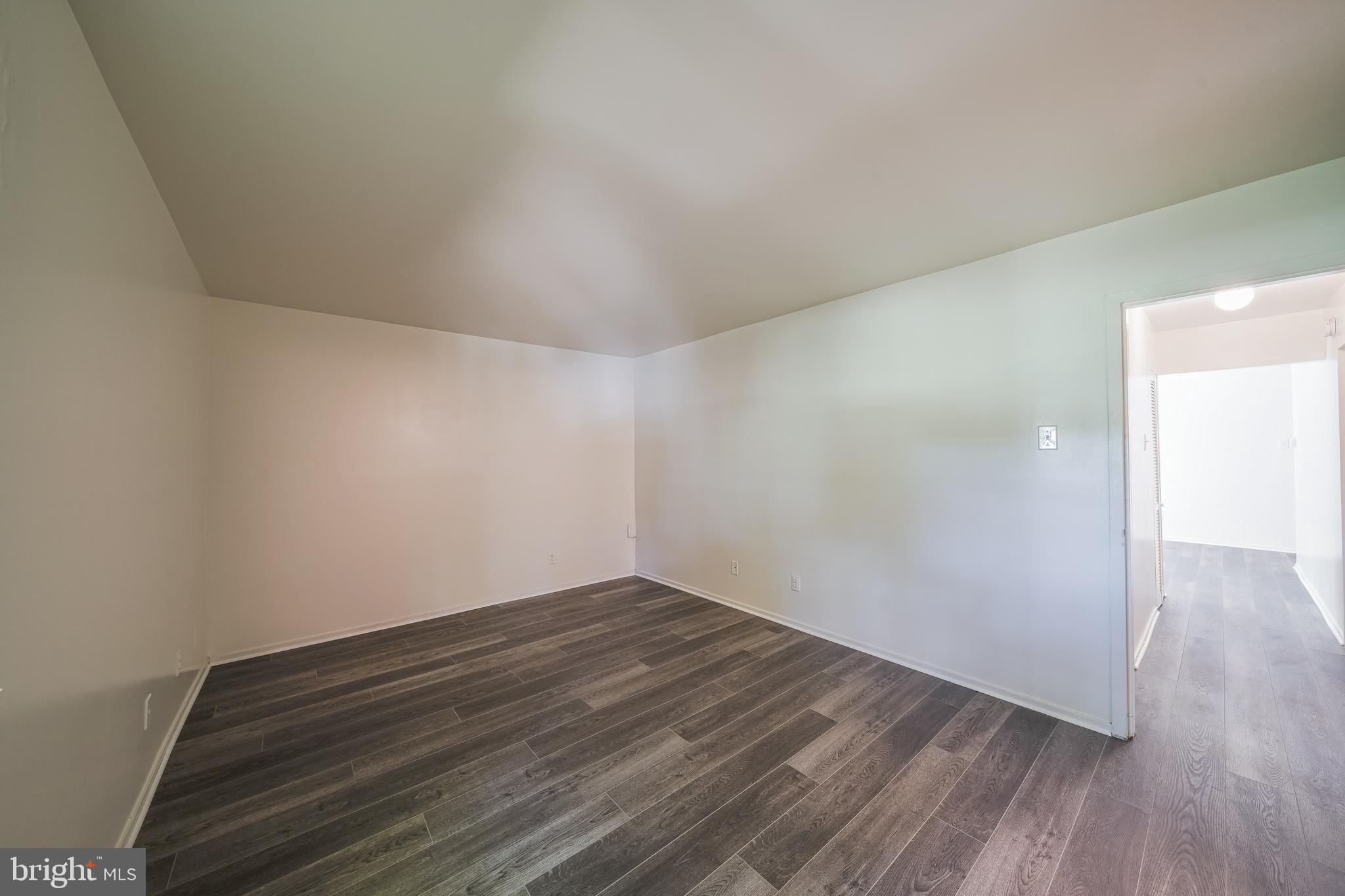 THOMAS CHOICE - Residential Lease