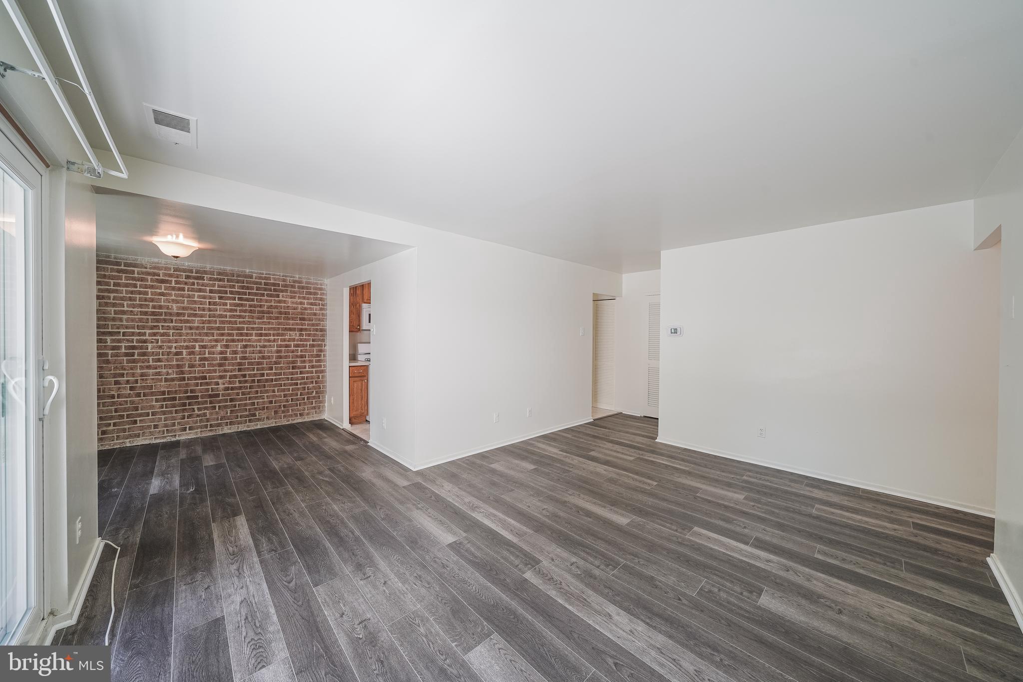 THOMAS CHOICE - Residential Lease