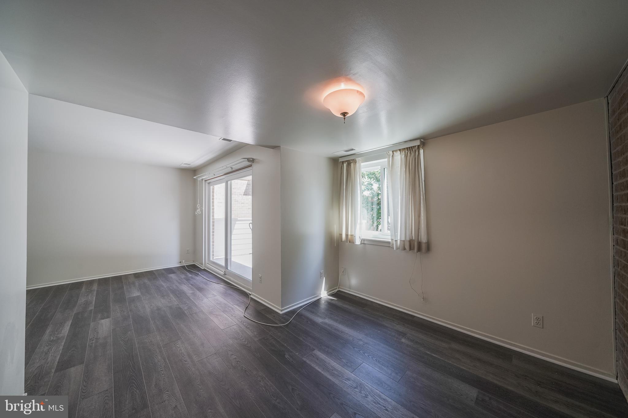 THOMAS CHOICE - Residential Lease