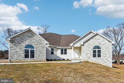 Homes For Sale - 8325 Grove Angle Road<br/> Howard County, ELLICOTT CITY, MD 21043