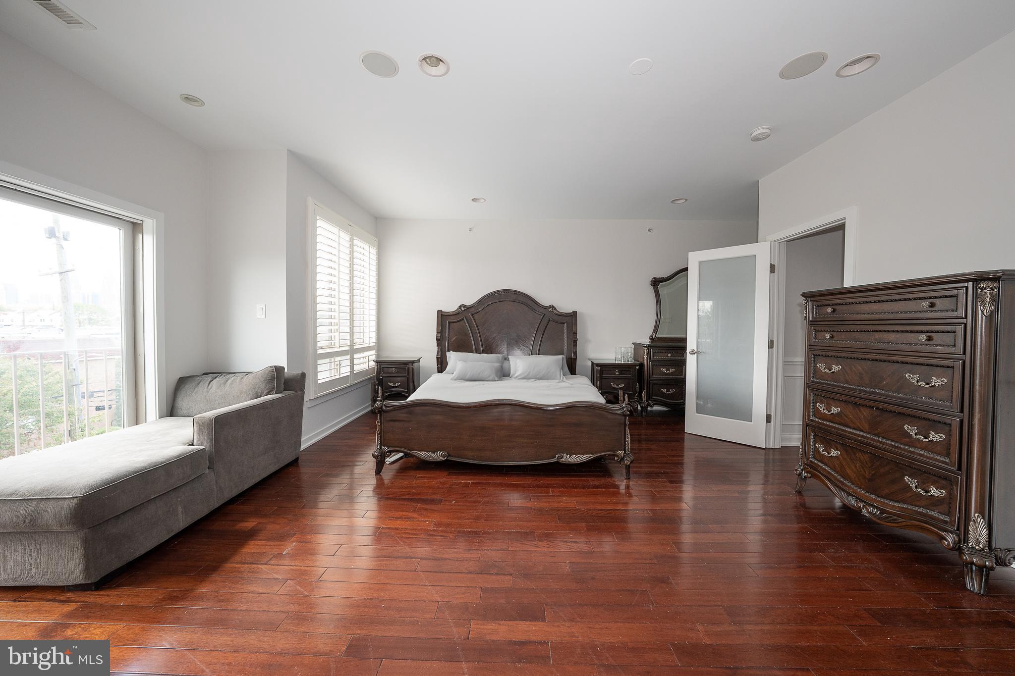 NORTHERN LIBERTIES - Residential Lease