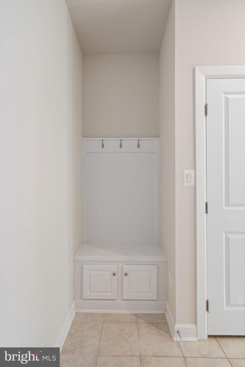 METRO ROW - Residential Lease