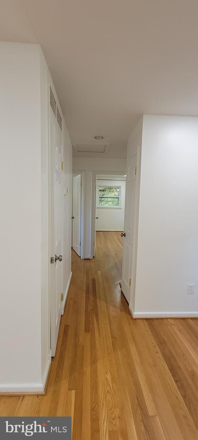 VIENNA WOODS - Residential Lease