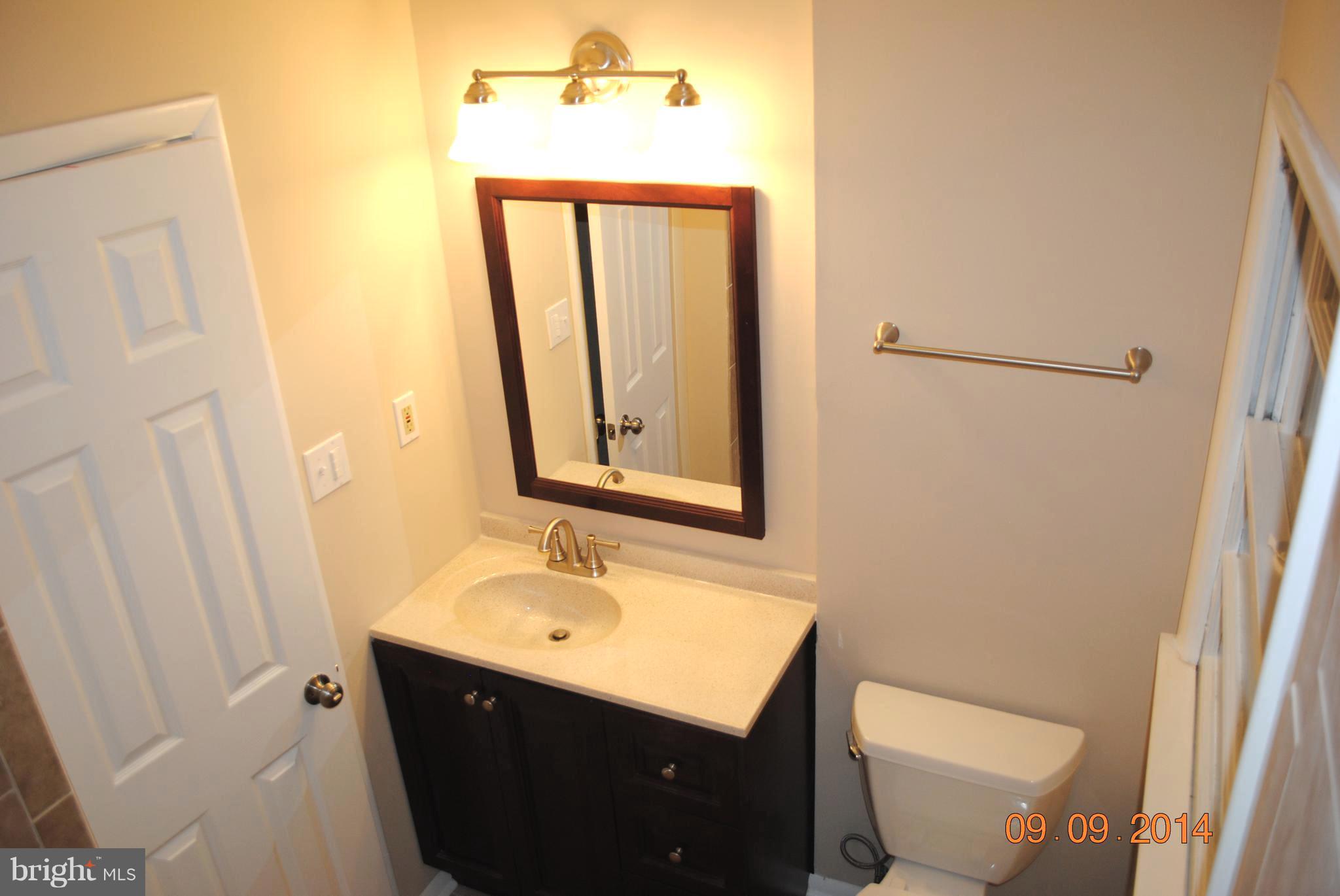 VIENNA WOODS - Residential Lease