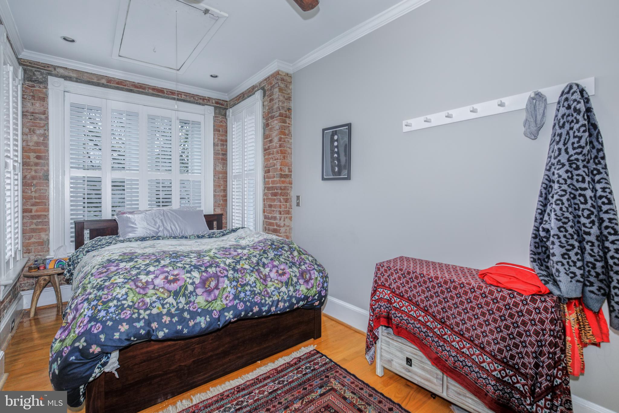 CAPITOL HILL - Residential