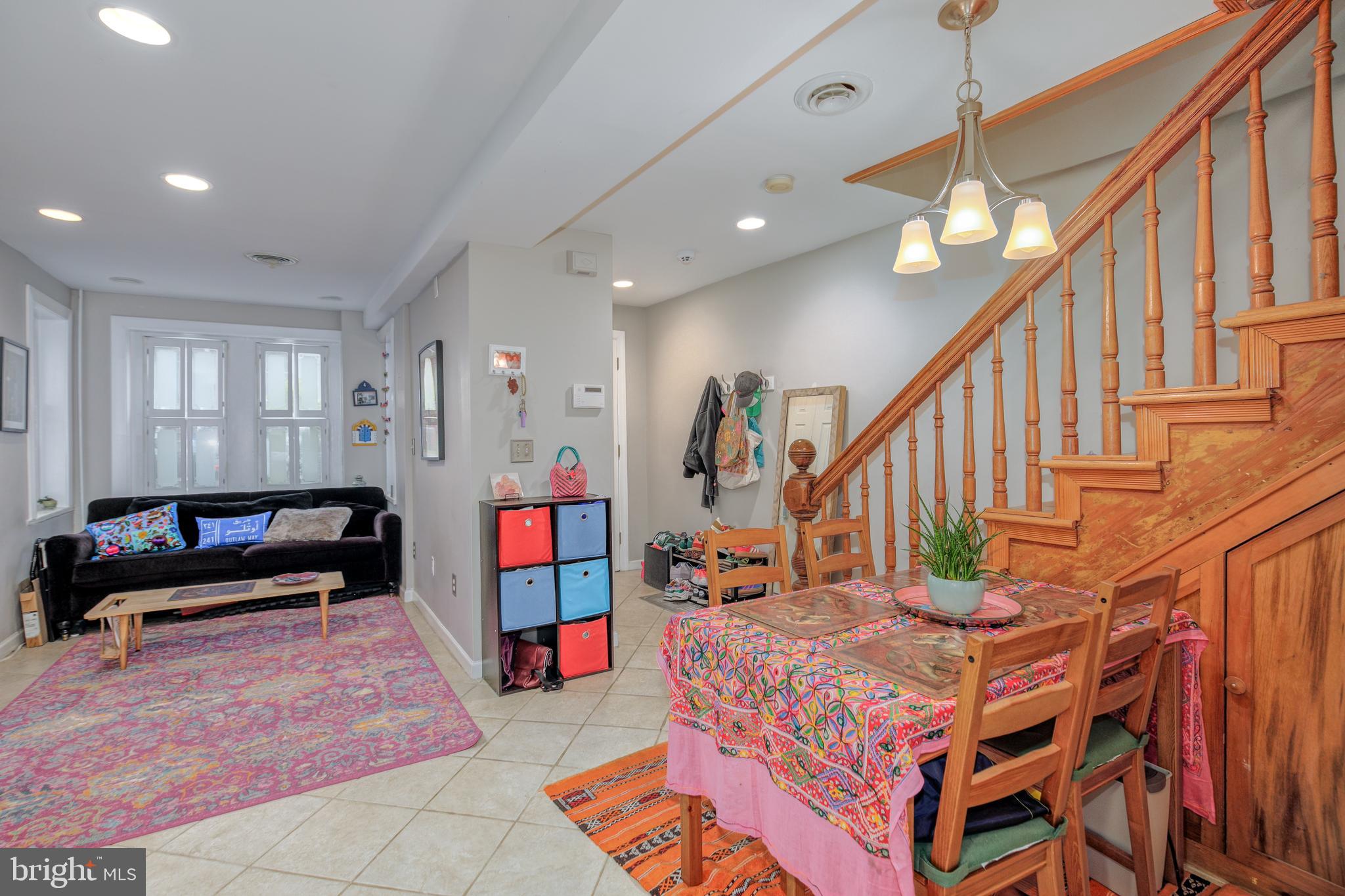 CAPITOL HILL - Residential