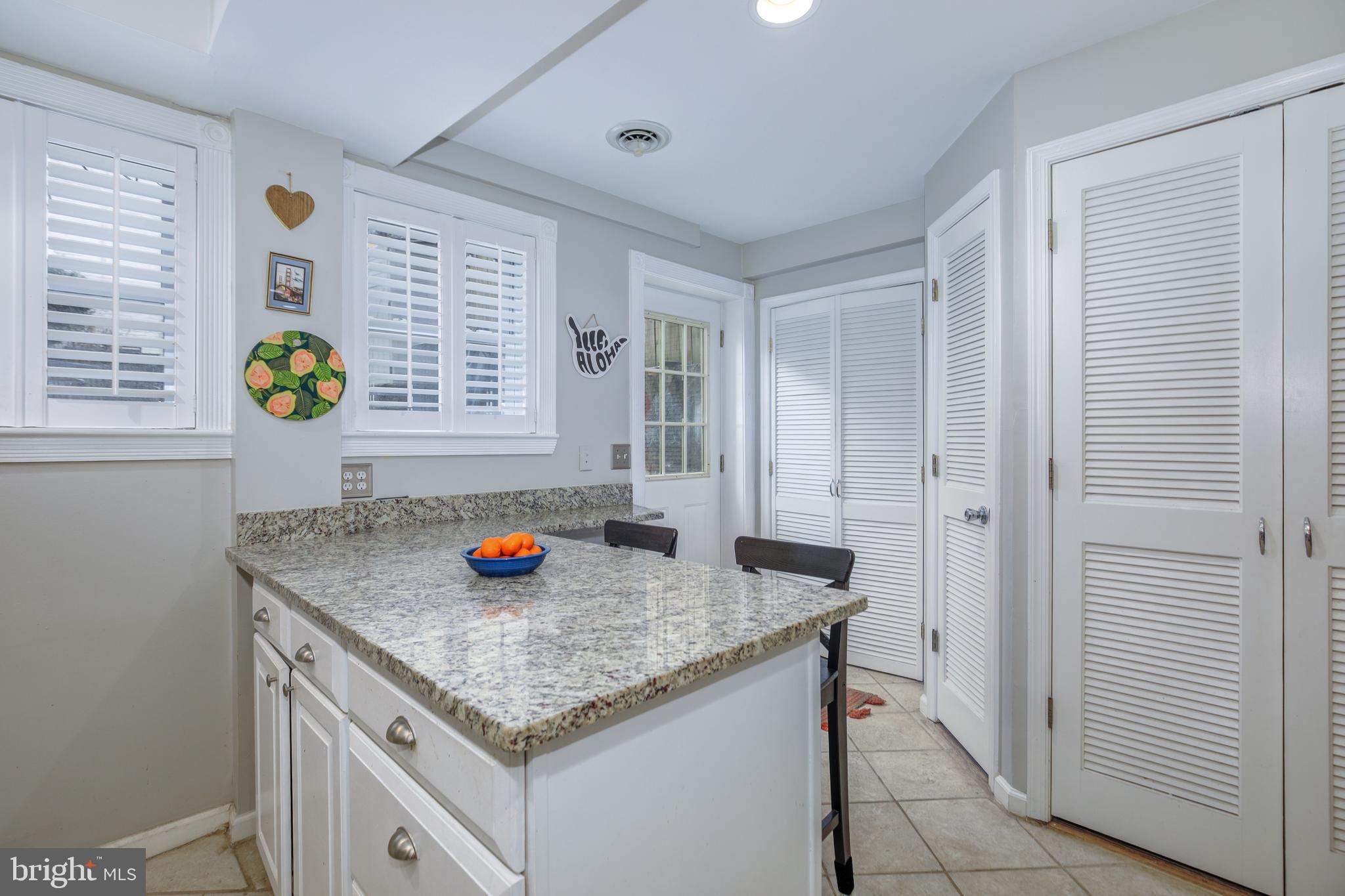 CAPITOL HILL - Residential