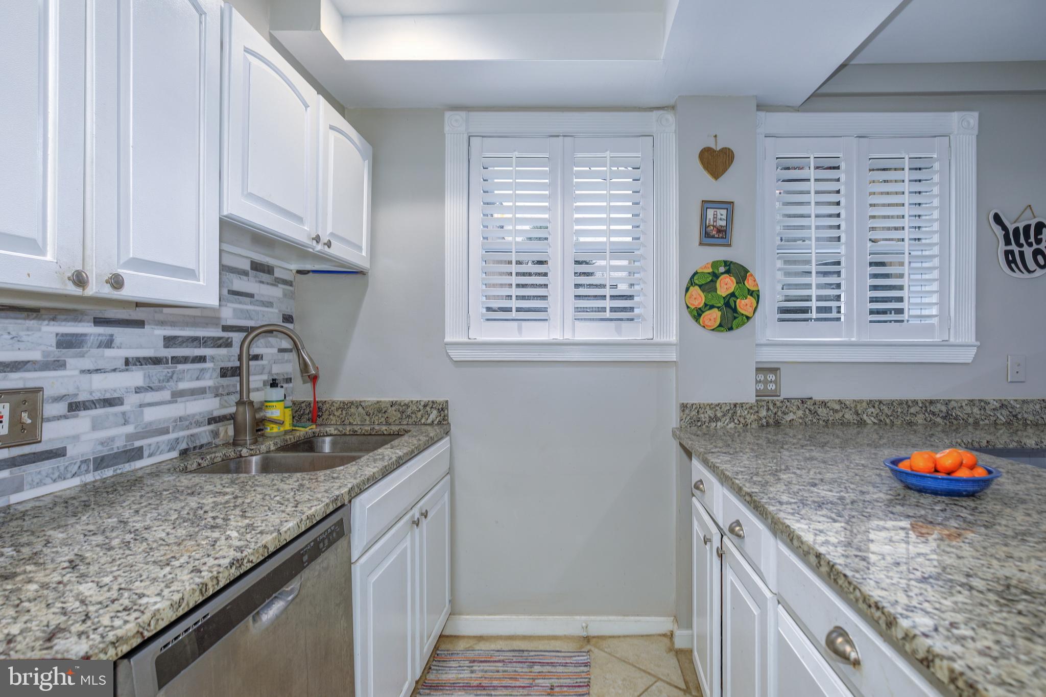 CAPITOL HILL - Residential