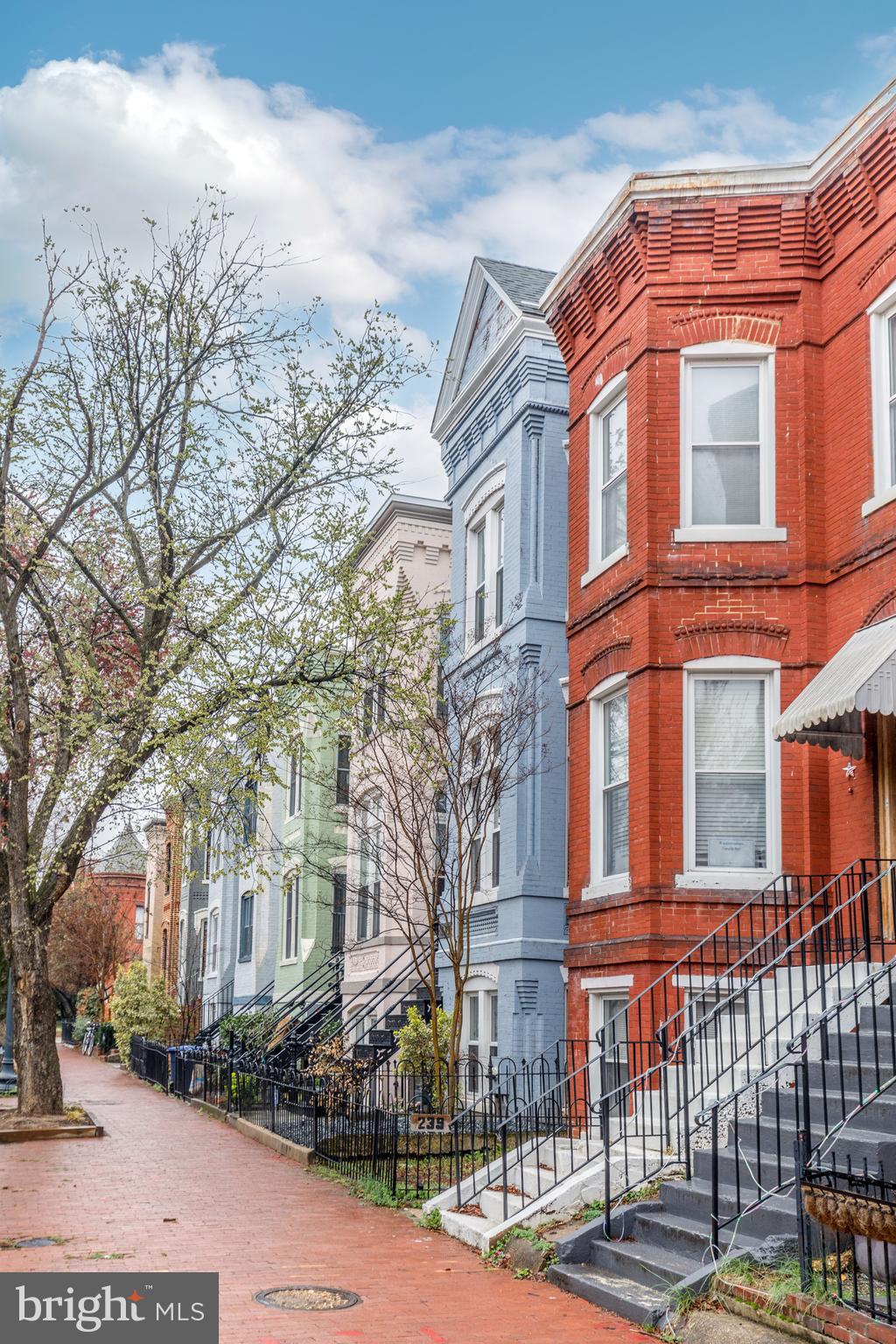 CAPITOL HILL - Residential