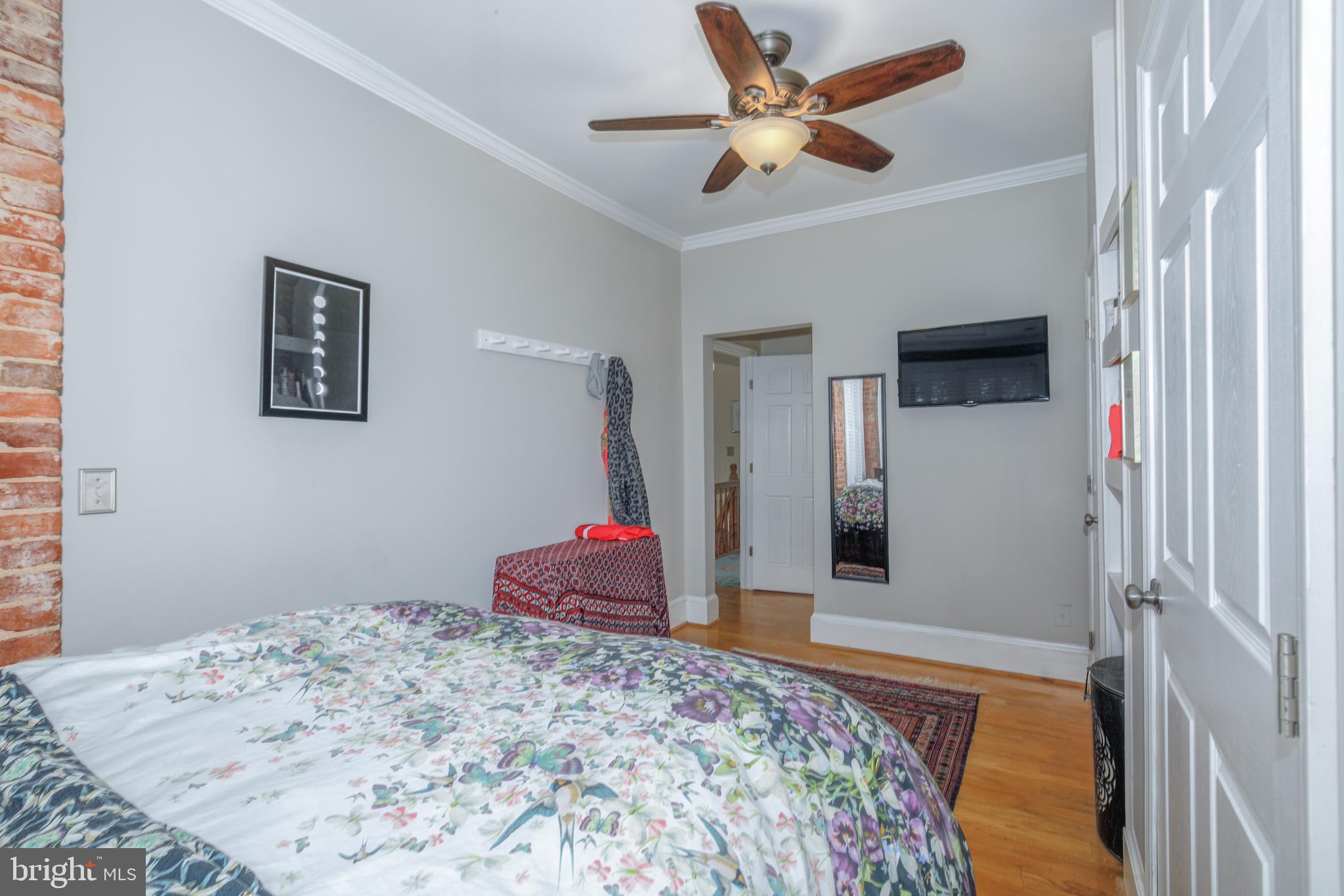 CAPITOL HILL - Residential