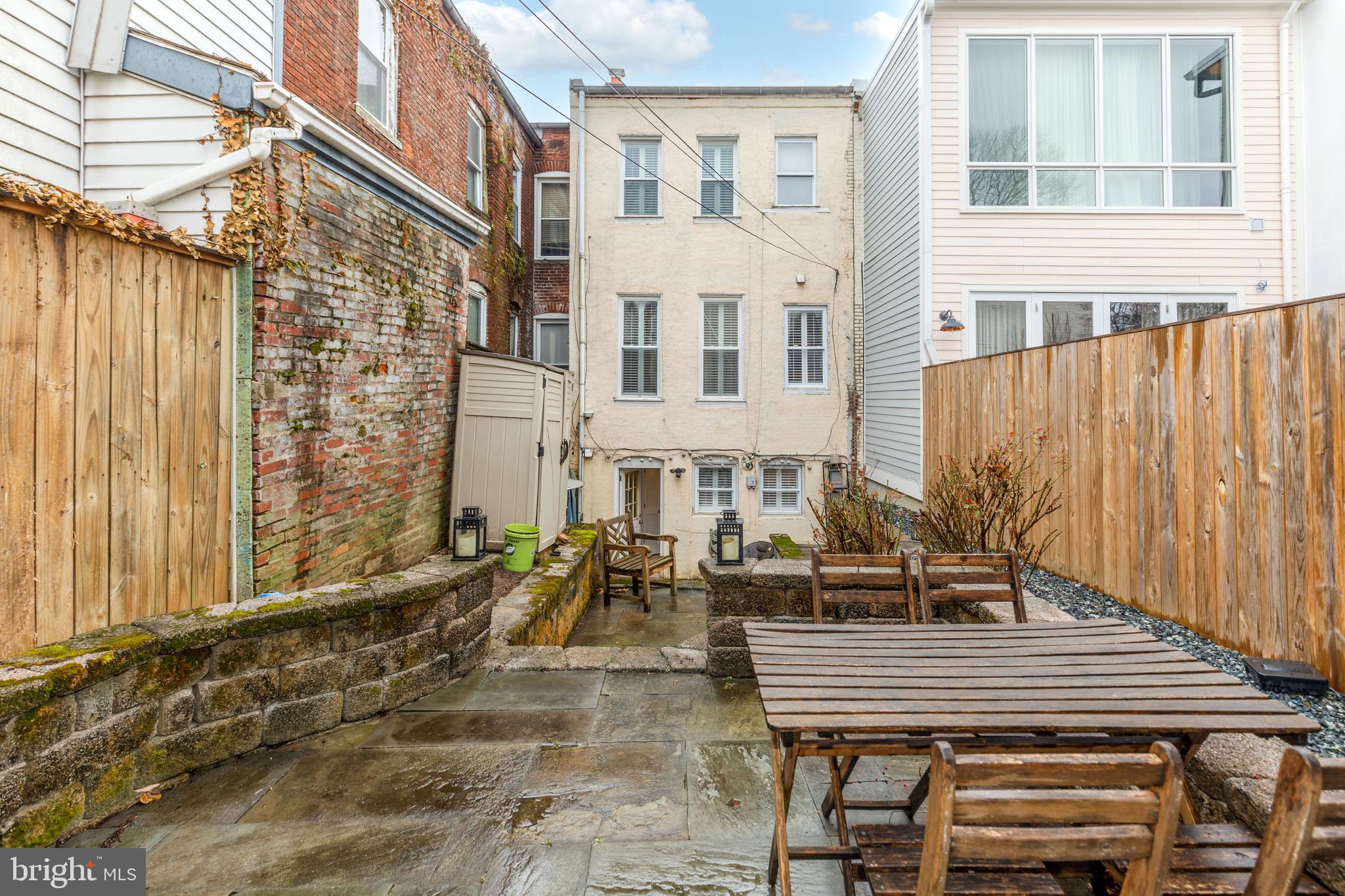 CAPITOL HILL - Residential