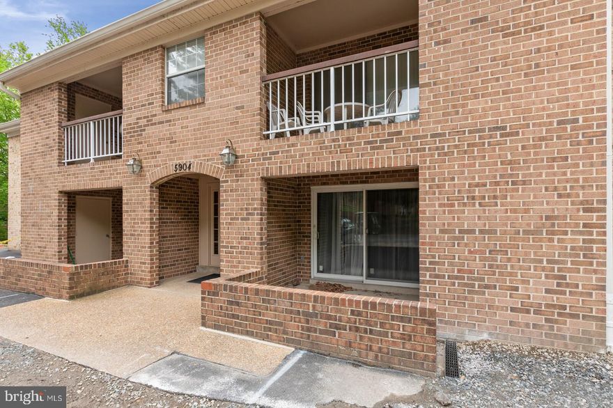 Bright and spacious top floor 2 bedroom, 2 bathroom  Condo with open floor plan and living space with neutral paint throughout.  There is a balcony off the living room to enjoy your morning coffee. The Primary Bedroom features a private Bathroom.  There is a washer/dryer in unit and big storage room in the basement.  Assigned parking space #402 right outside the building along with plenty of visitor spots. This condominium has access to fabulous amenities including a large lake, community centers, pools, tennis courts, tot lots, park areas, and nature paths.  Less than 1 mile to Burke Centre VRE, Farmers Market and multiple shops and restaurants.  Don’t miss out on this fantastic unit!