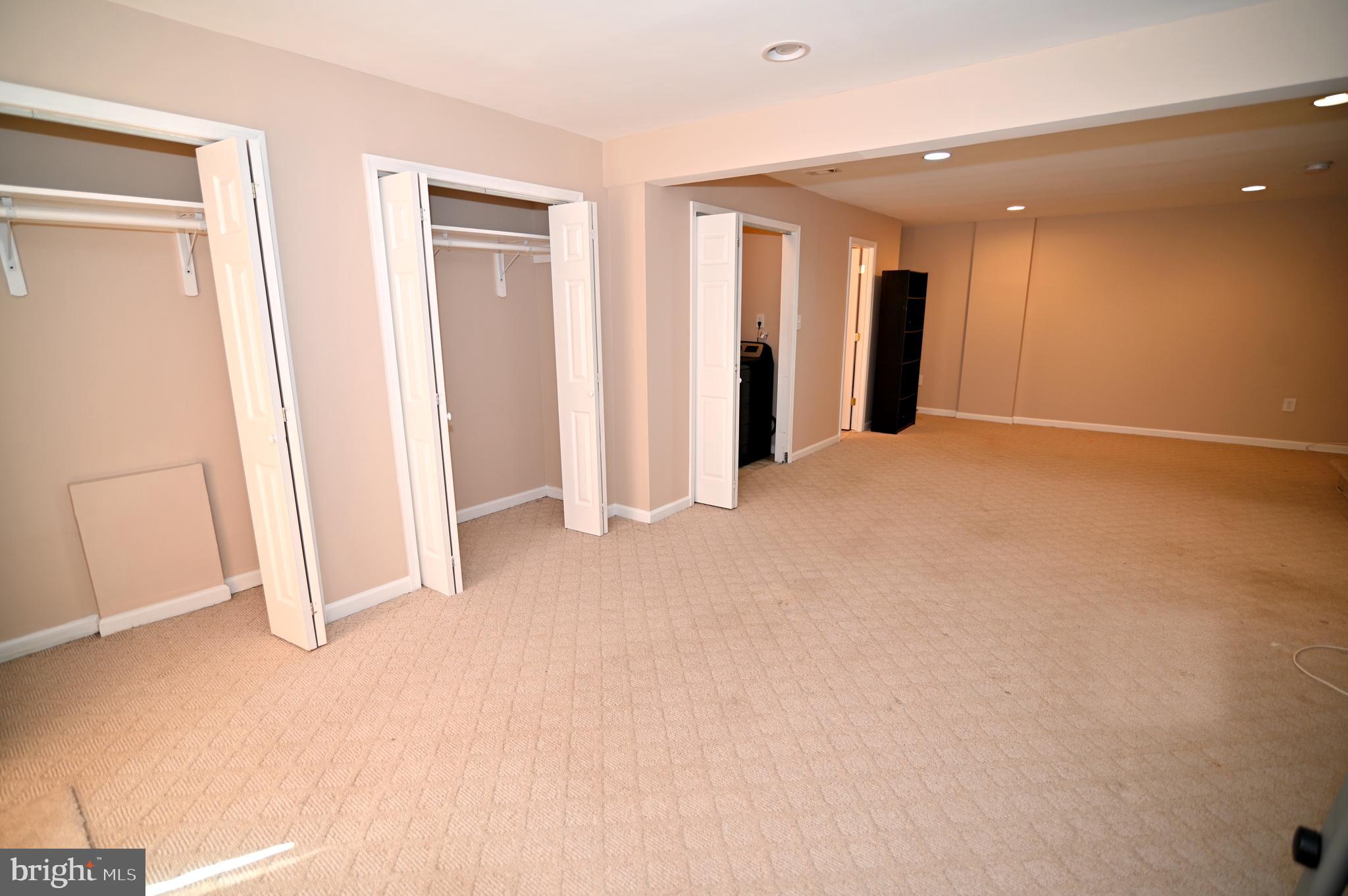 THE TOWNS AT WALKER MILL - Residential