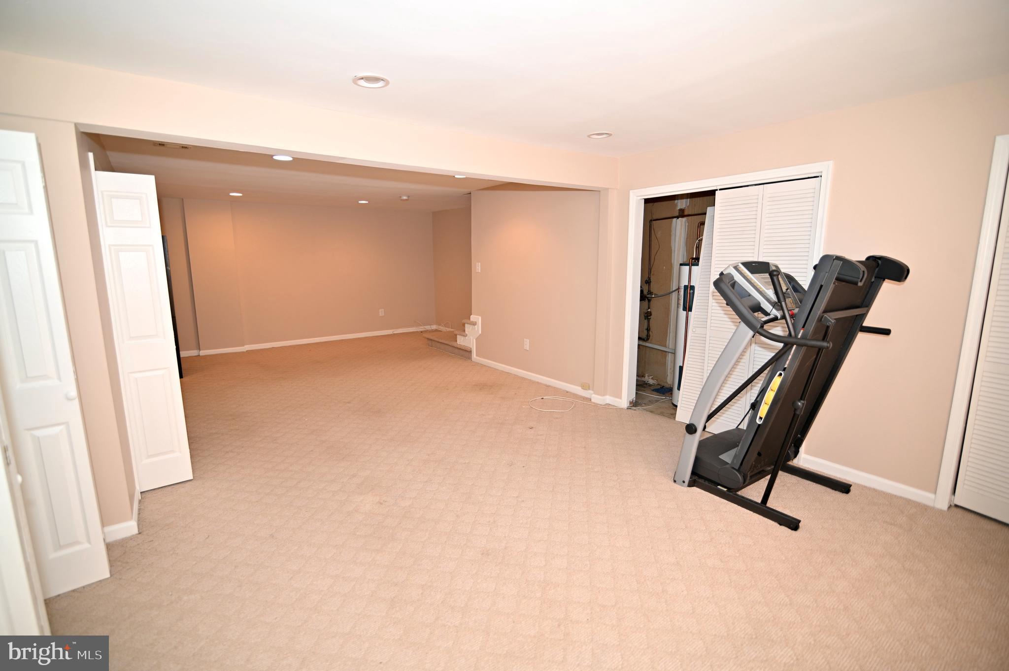 THE TOWNS AT WALKER MILL - Residential