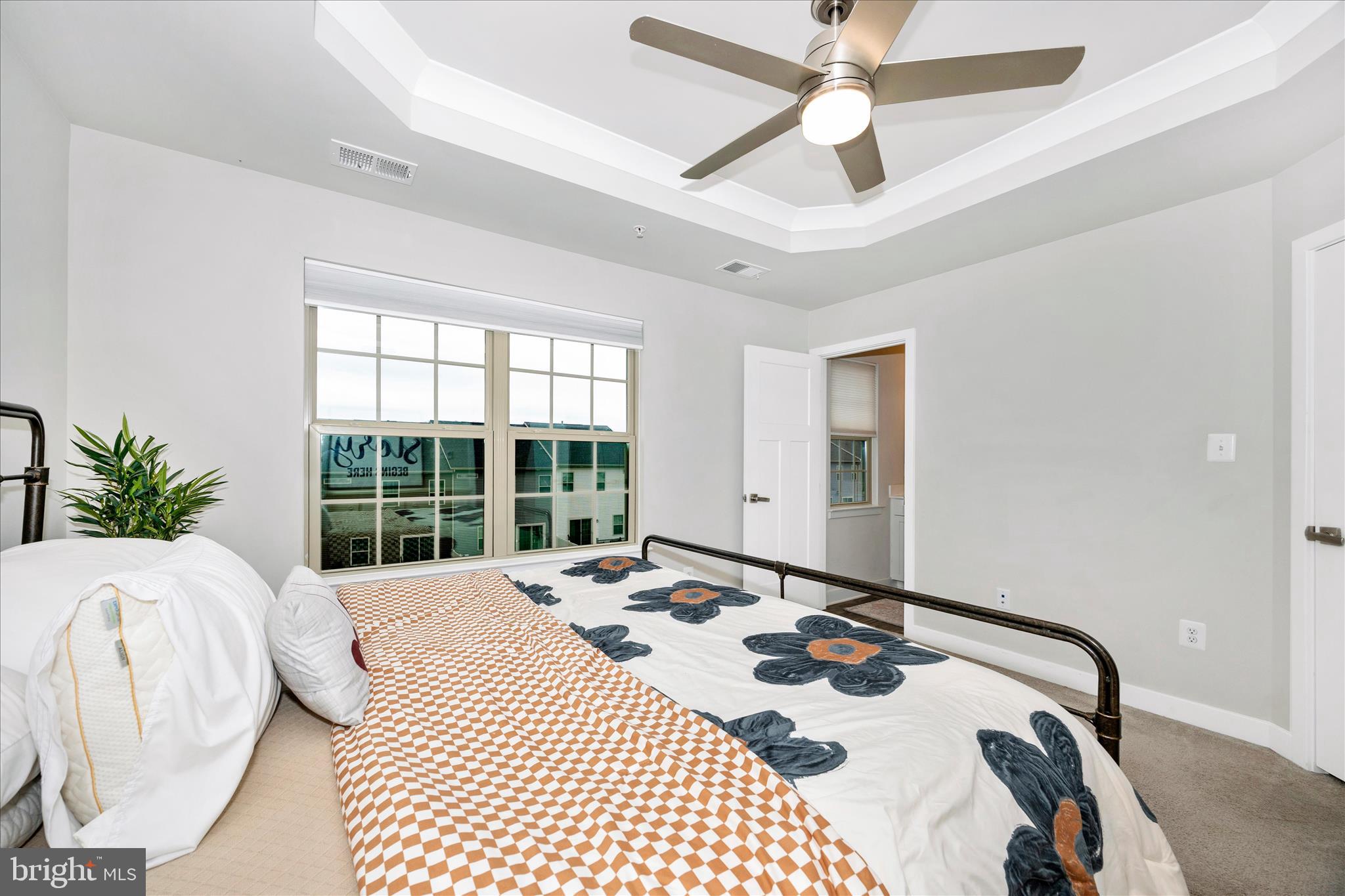 LAKE LINGANORE - Residential