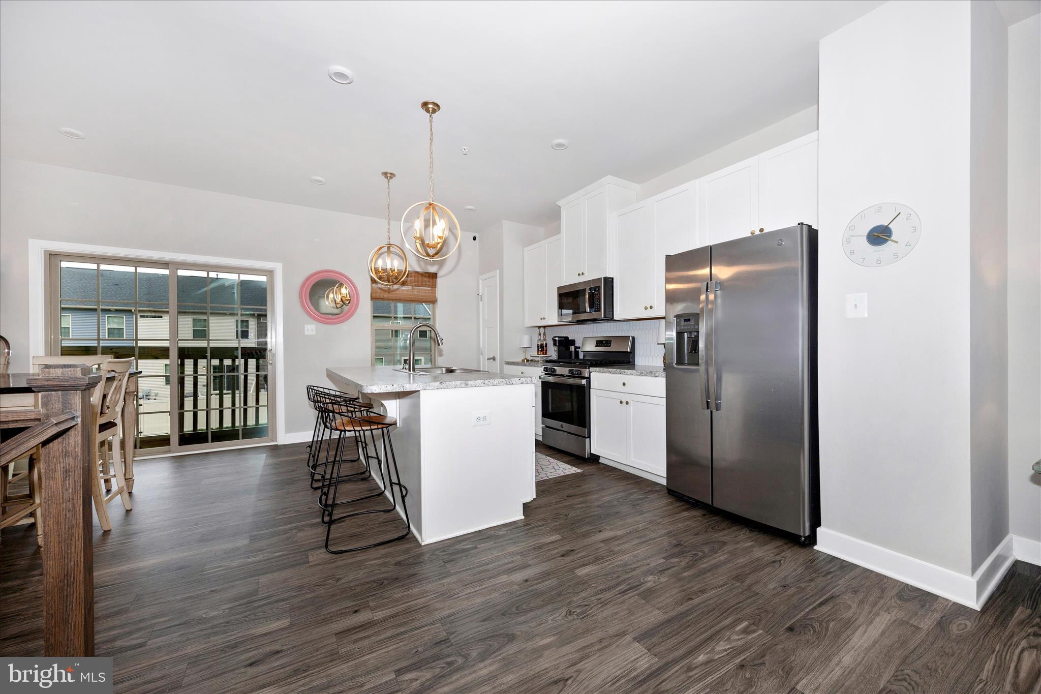 LAKE LINGANORE - Residential