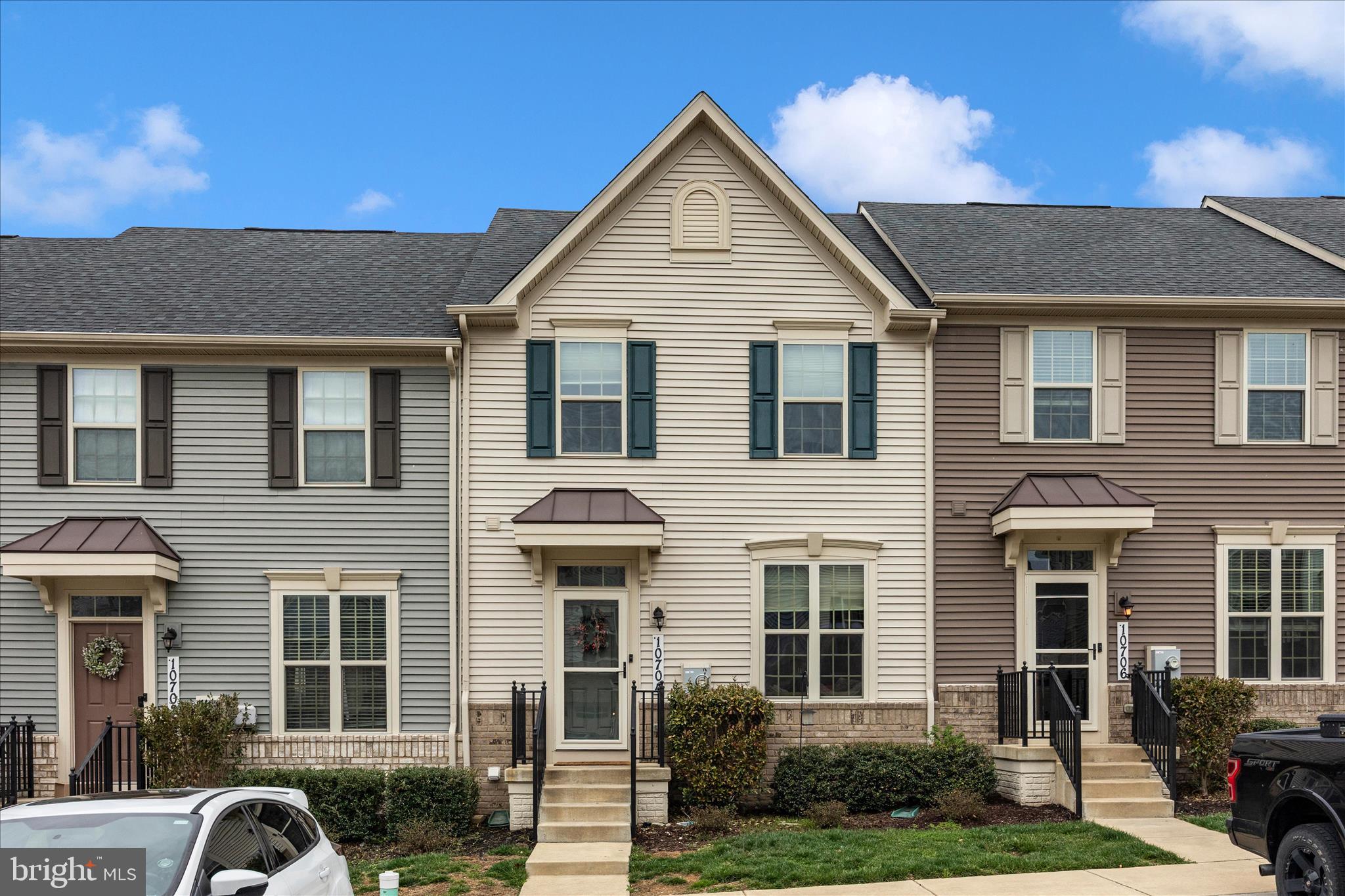 LAKE LINGANORE - Residential