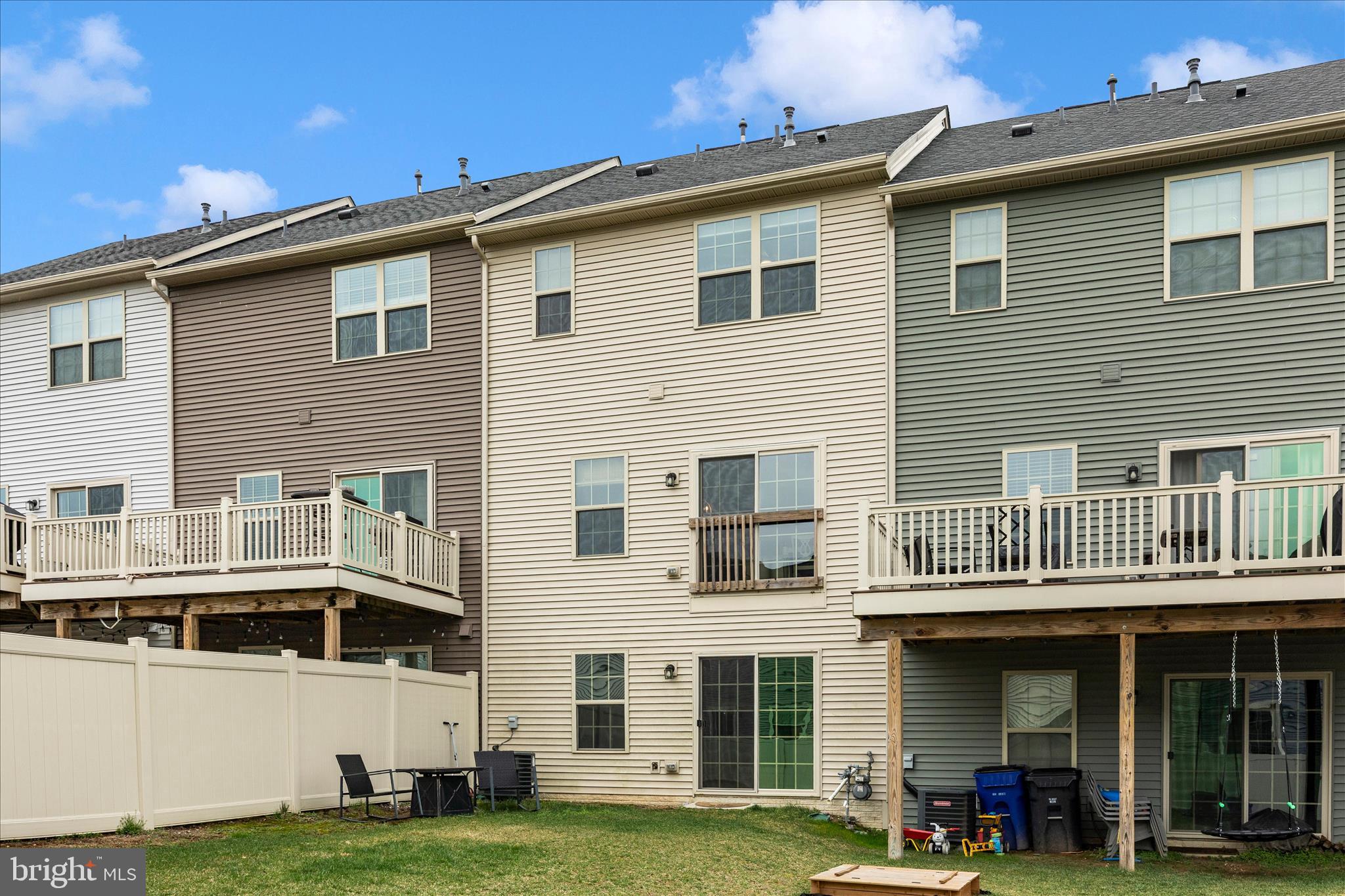 LAKE LINGANORE - Residential