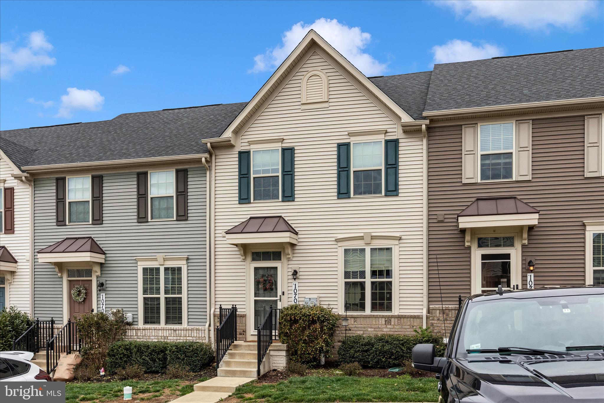 LAKE LINGANORE - Residential