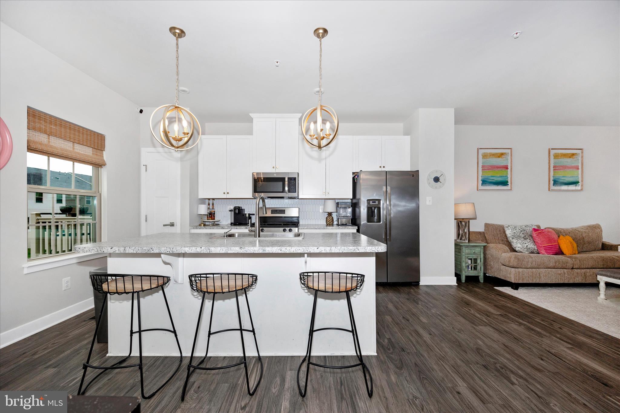 LAKE LINGANORE - Residential