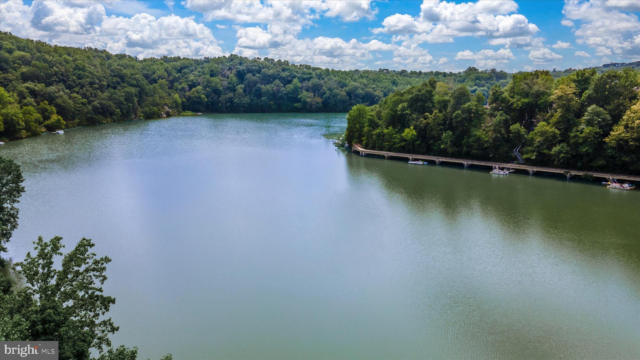 LAKE LINGANORE - Residential