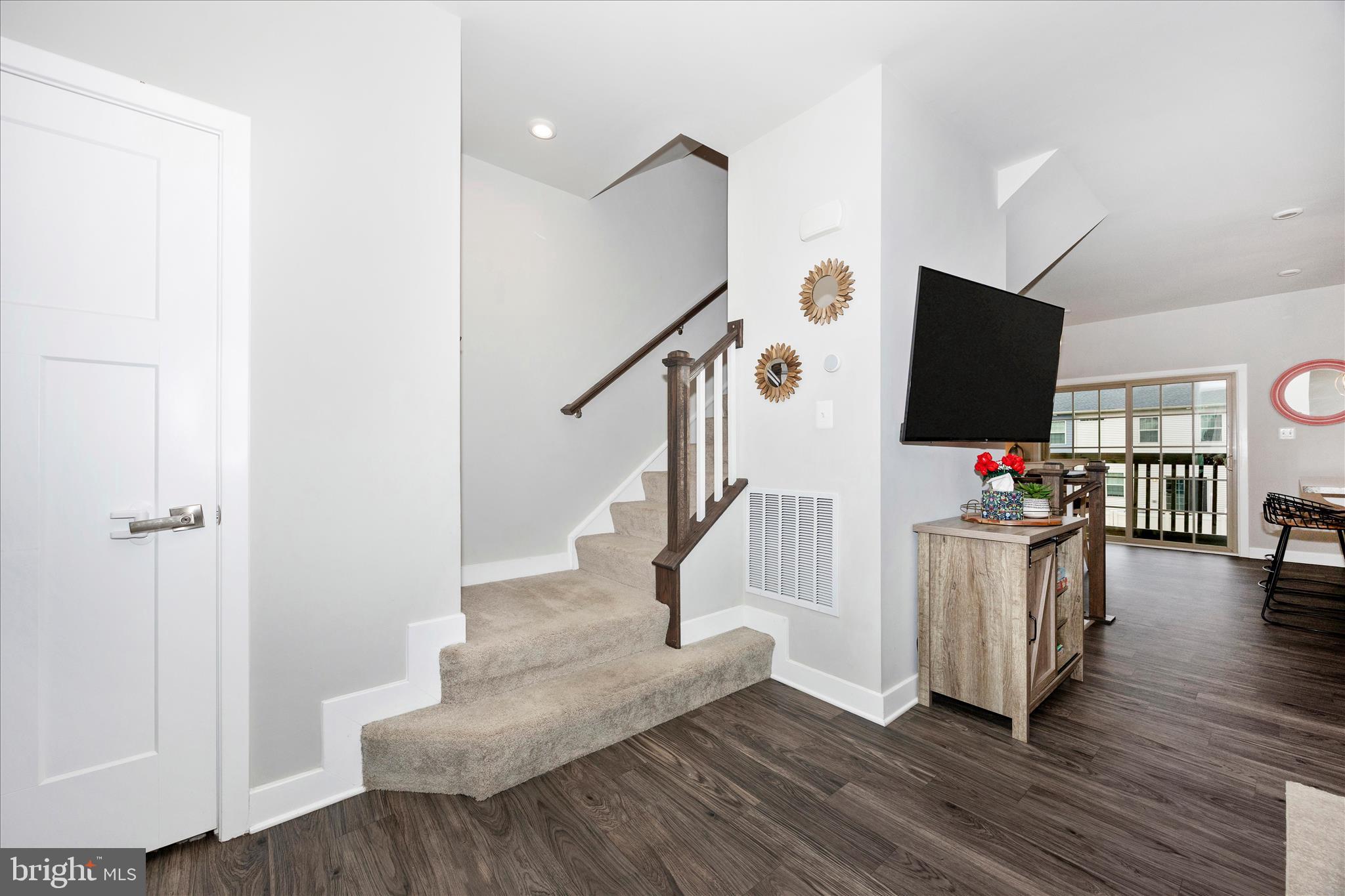 LAKE LINGANORE - Residential